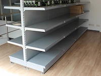 Zevendelige dubbelzijdige showroomstelling. afmeting per sectie 100 x 105 x 168 cm - afbeelding 2 van  3