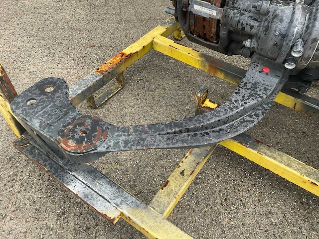 Zf a132 aandrijfas - afbeelding 11 van  12