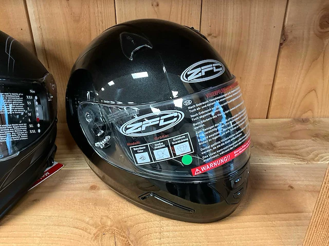 Zfc v series a motorhelm xxl - afbeelding 2 van  4