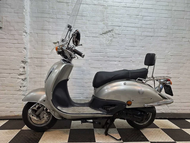 Zhongneng grande retro 25 km snorscooter 4takt - afbeelding 1 van  7