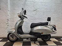 Zhongneng grande retro 25 km snorscooter 4takt