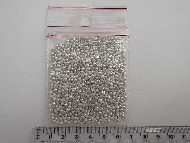 Zilveren granules - afbeelding 2 van  2