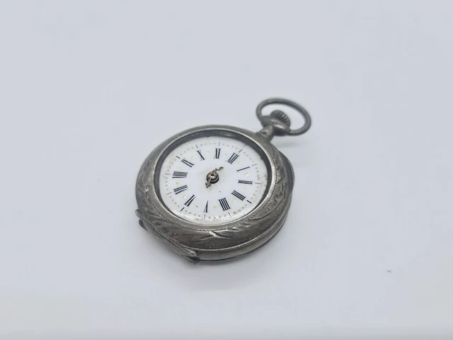 Zilveren mechanisch zakhorloge - afbeelding 1 van  6