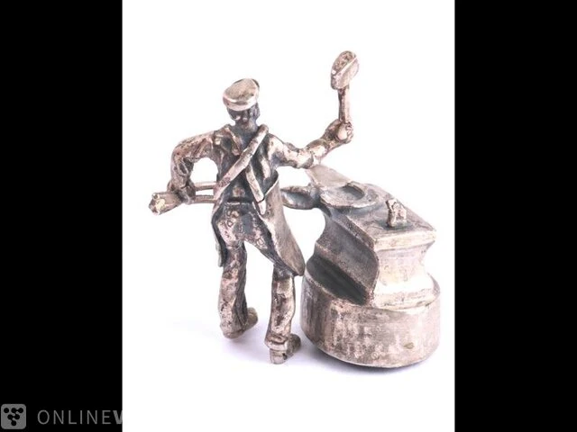 Zilveren miniatuur (34,73 gram) - afbeelding 3 van  4