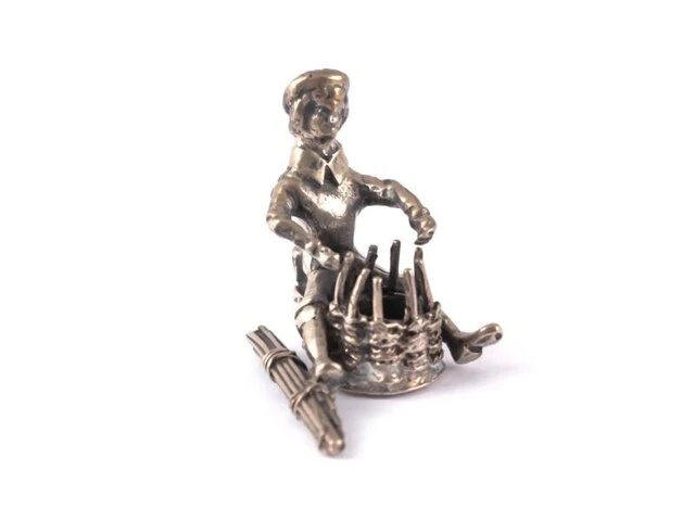 Zilveren miniatuur rietvlechter - afbeelding 1 van  4