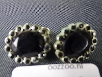 Zilveren?. oorsieraden met steen - afbeelding 1 van  3