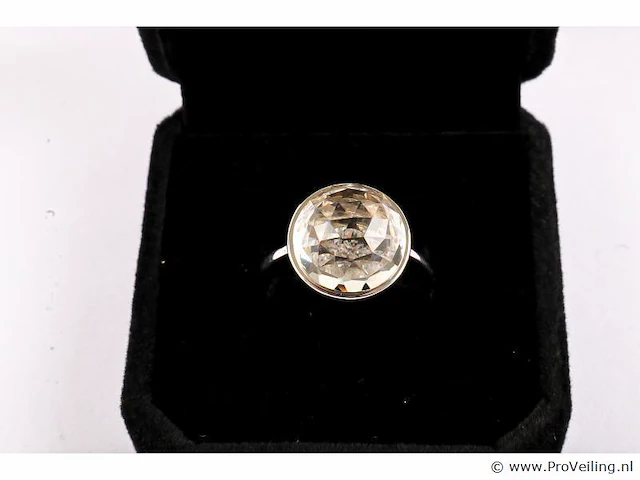 Zilveren ring met diamantje - afbeelding 3 van  11