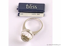 Zilveren ring met diamantje - afbeelding 6 van  11