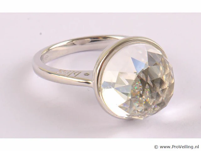Zilveren ring met diamantje - afbeelding 11 van  11