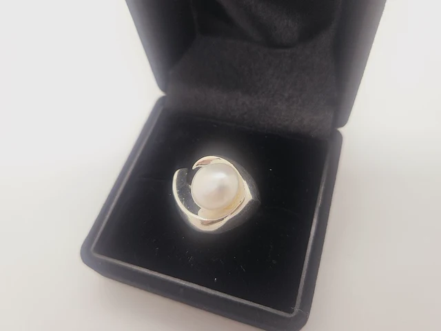Zilveren ring met grote natuurlijke parel - afbeelding 3 van  7