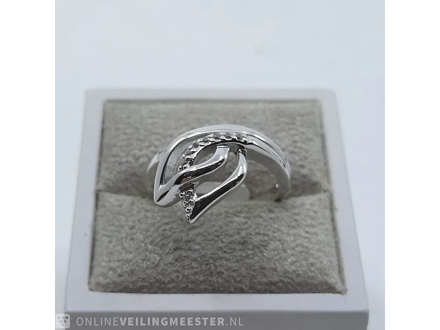 Zilveren ring met zirkonia - afbeelding 1 van  8