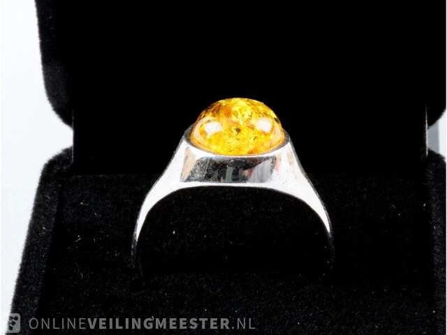 Zilveren ring uit particuliere inbreng - afbeelding 2 van  5