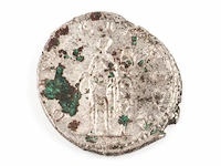 Zilveren romeinse munt 258-260 na christus - afbeelding 2 van  2
