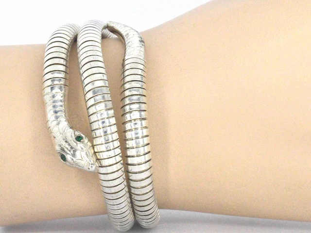 Zilveren serpent armband met groene oogjes - afbeelding 2 van  7