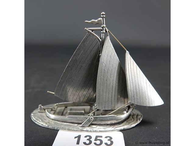 Zilvertinnen zeilboot - afbeelding 1 van  5