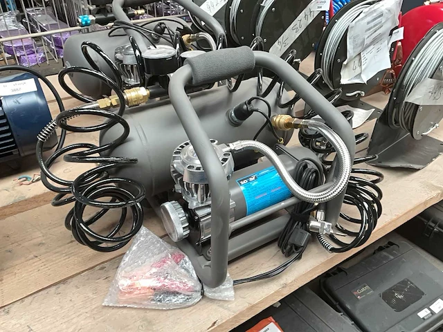 Zionair cp12vt air compressor - afbeelding 1 van  4