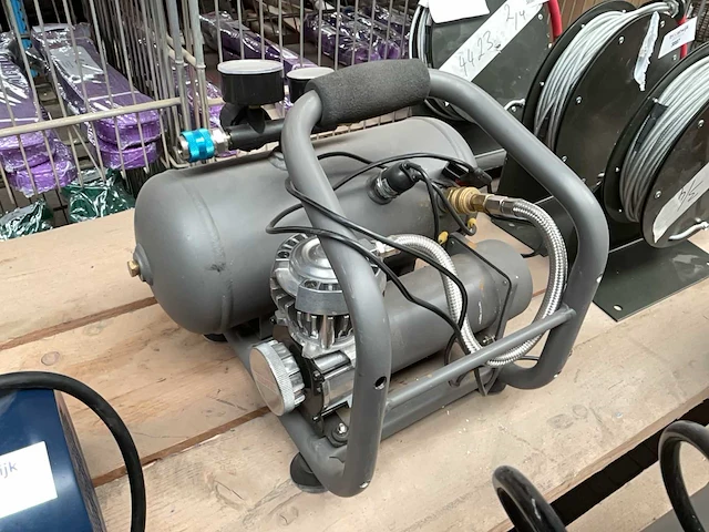 Zionair cp12vt air compressor - afbeelding 1 van  4