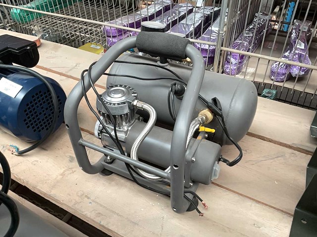 Zionair cp12vt air compressor - afbeelding 3 van  4