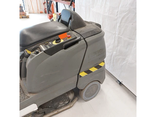 Zit schrob-/zuigmachine 65cm accu kärcher, b90r, bouwjaar 2010 - afbeelding 5 van  24