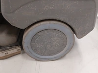 Zit schrob-/zuigmachine 65cm accu kärcher, b90r, bouwjaar 2010 - afbeelding 6 van  24