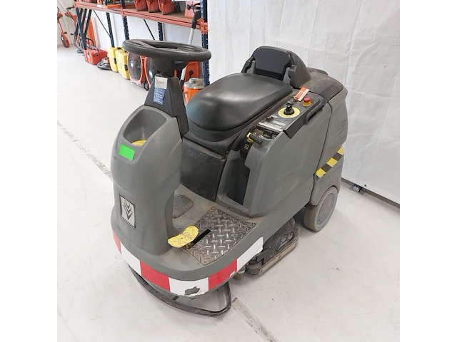 Zit schrob-/zuigmachine 65cm accu kärcher, b90r, bouwjaar 2010 - afbeelding 20 van  24