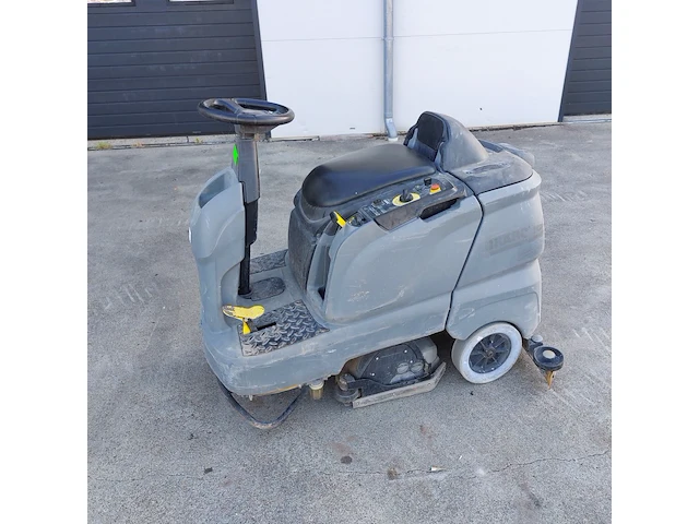 Zit schrob-/zuigmachine 65cm accu kärcher, b90r, bouwjaar 2015 - afbeelding 3 van  24