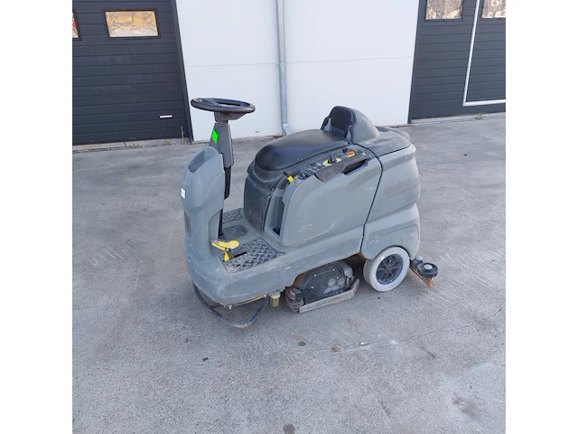 Zit schrob-/zuigmachine 65cm accu kärcher, b90r, bouwjaar 2015 - afbeelding 1 van  24