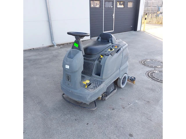 Zit schrob-/zuigmachine 65cm accu kärcher, b90r, bouwjaar 2015 - afbeelding 12 van  24