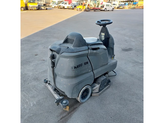 Zit schrob-/zuigmachine 65cm accu kärcher, b90r, bouwjaar 2015 - afbeelding 22 van  24