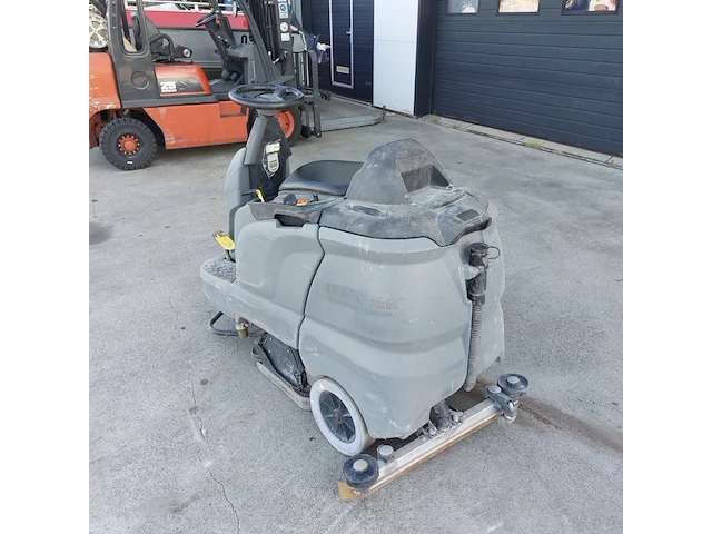 Zit schrob-/zuigmachine 65cm accu kärcher, b90r, bouwjaar 2015 - afbeelding 24 van  24