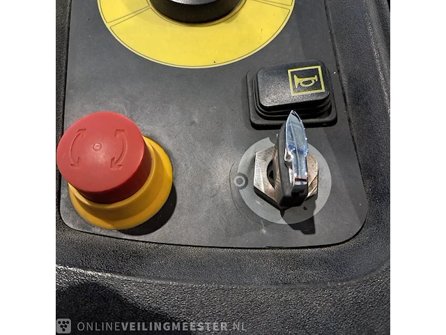 Zit schrob/zuigmachine kärcher, b90r, bouwjaar 2018 - afbeelding 3 van  34