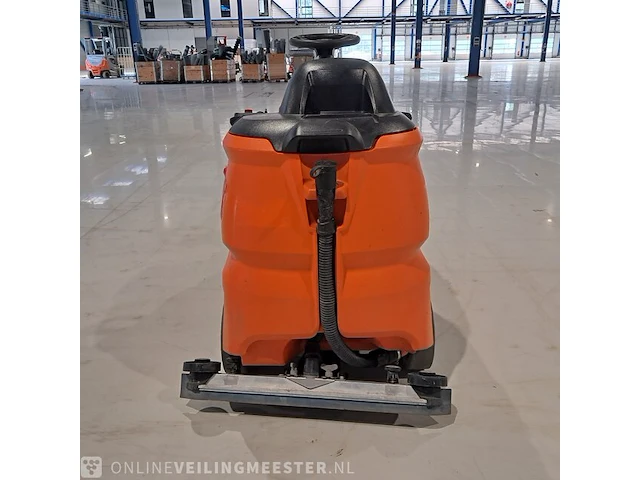 Zit schrob/zuigmachine kärcher, b90r, bouwjaar 2018 - afbeelding 31 van  34