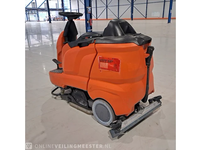 Zit schrob/zuigmachine kärcher, b90r, bouwjaar 2018 - afbeelding 32 van  34