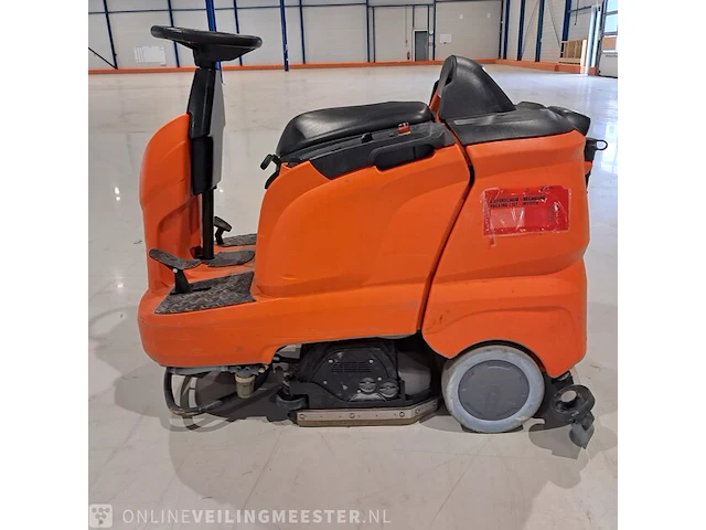Zit schrob/zuigmachine kärcher, b90r, bouwjaar 2018 - afbeelding 33 van  34
