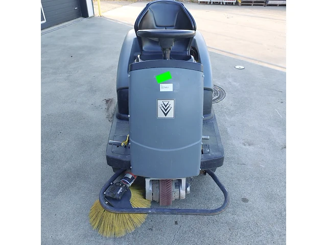 Zit veeg-/zuigmachine 100cm accu kärcher, km100/100r bp, bouwjaar 2014 - afbeelding 5 van  21