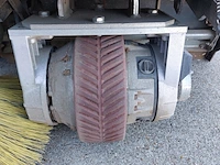 Zit veeg-/zuigmachine 100cm accu kärcher, km100/100r bp, bouwjaar 2014 - afbeelding 6 van  21