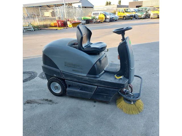 Zit veeg-/zuigmachine 100cm accu kärcher, km100/100r bp, bouwjaar 2014 - afbeelding 17 van  21