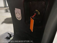 Zit veeg-/zuigmachine kärcher, km100/100r bp, bouwjaar 2017 - afbeelding 3 van  21