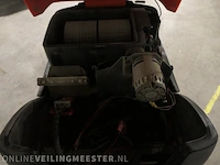 Zit veeg-/zuigmachine kärcher, km100/100r bp, bouwjaar 2017 - afbeelding 7 van  21