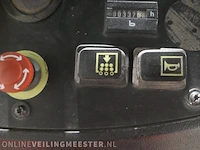 Zit veeg-/zuigmachine kärcher, km100/100r bp, bouwjaar 2017 - afbeelding 20 van  21