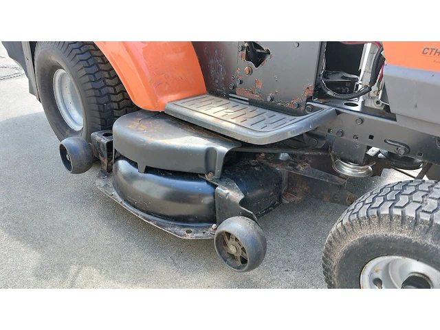 Zitmaaier met opvangbak, husqvarna, cth180 twin, 2007 - afbeelding 10 van  31