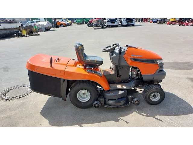 Zitmaaier met opvangbak, husqvarna, cth180 twin, 2007 - afbeelding 28 van  31