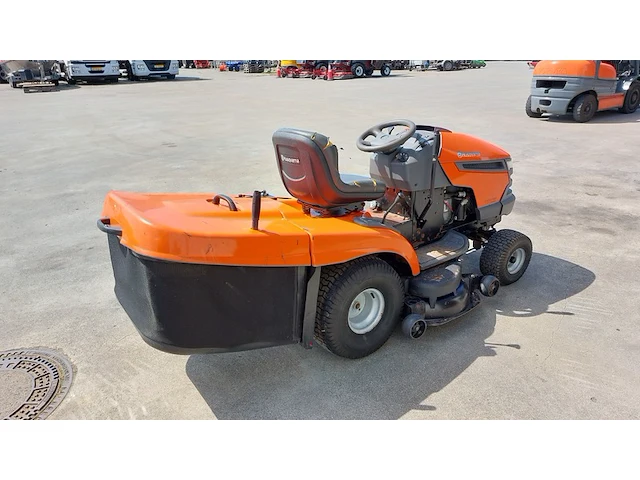 Zitmaaier met opvangbak, husqvarna, cth180 twin, 2007 - afbeelding 29 van  31