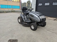 Zitmaaier, mtd, 24/107 h, 2012 - afbeelding 1 van  29