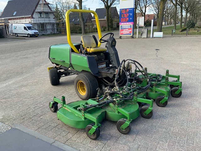 Zitmaaier - afbeelding 8 van  14