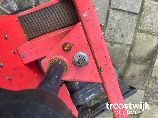 Zitveegmachine benzine - afbeelding 4 van  7