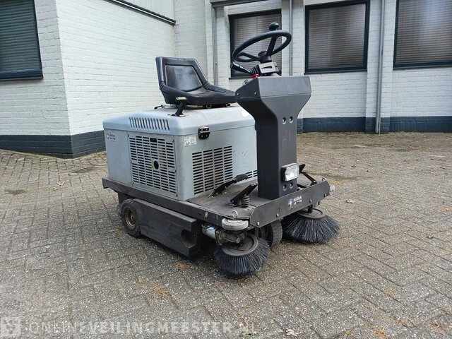 Zitveegmachine nilfisk, sr1100 eco - afbeelding 1 van  25