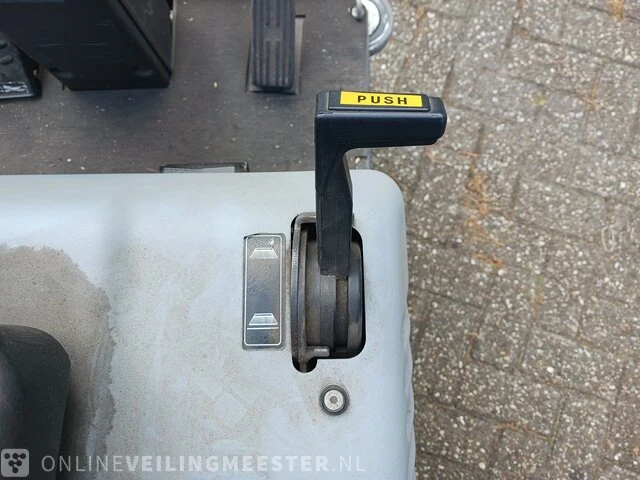 Zitveegmachine nilfisk, sr1100 eco - afbeelding 25 van  25
