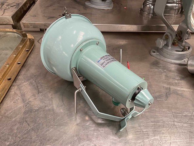 Zjhaiji tg63 vintage marine spotlight - afbeelding 3 van  5