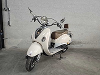 Znen - bromscooter - aurora - 4t 45km uitvoering d272pp - afbeelding 3 van  7